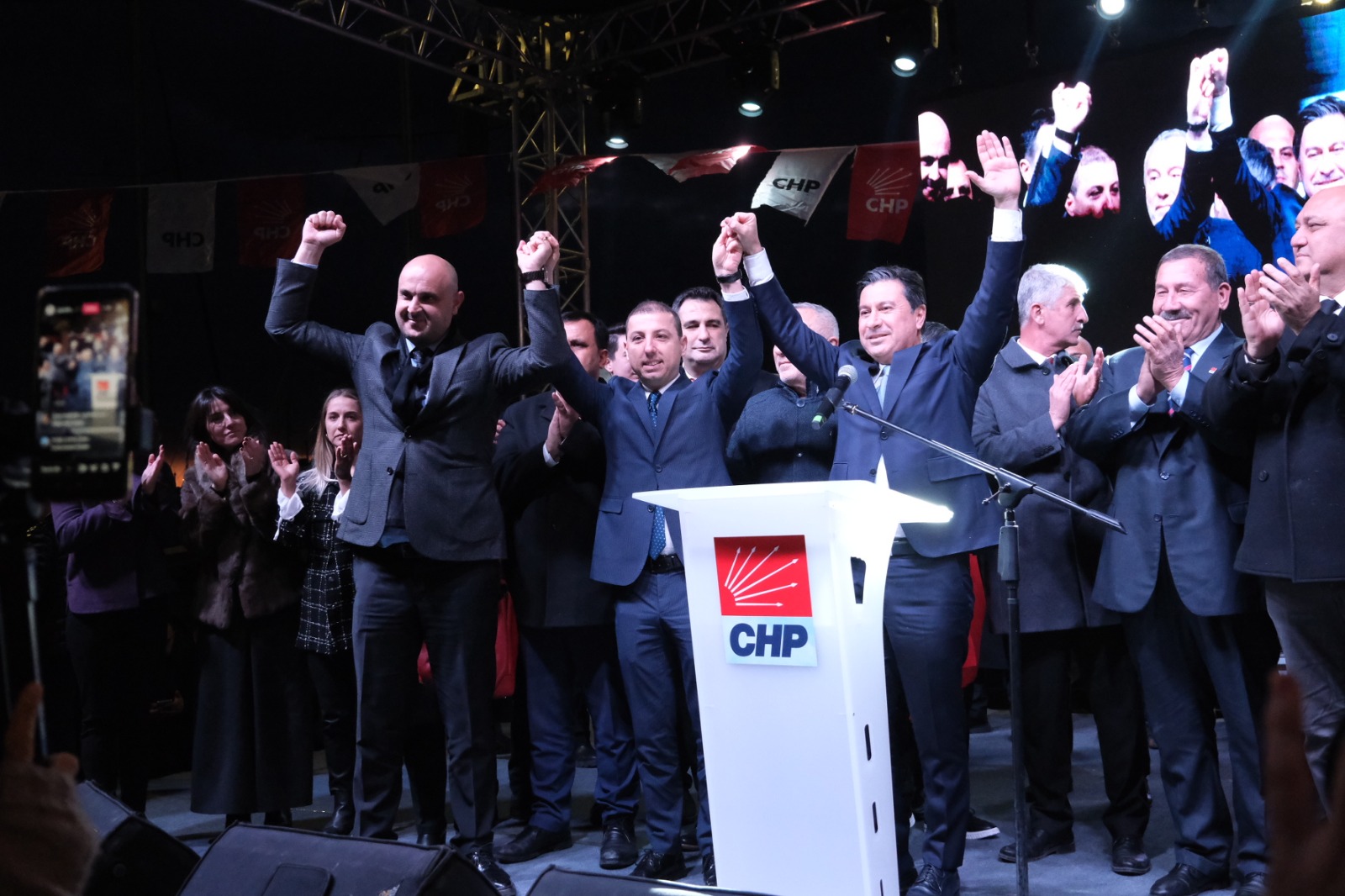 Başkan Aras’a Coşkulu Karşılama