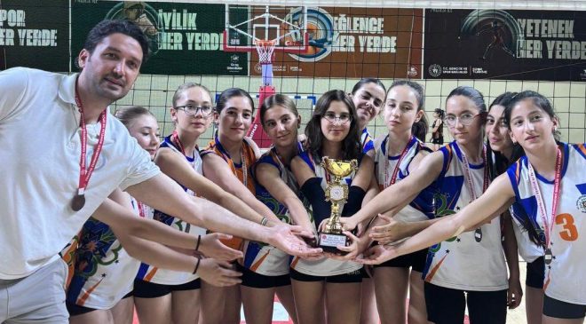 Büyükşehir Belediyesi 2024-2025 sezonunda Takımlarından Çifte Başarı