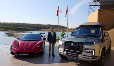 BYD Türkiye, Yüzen, Kendi Etrafında Dönen ve Zıplayabilen Araçlarıyla 2025 Teknoloji Şovu Yaptı