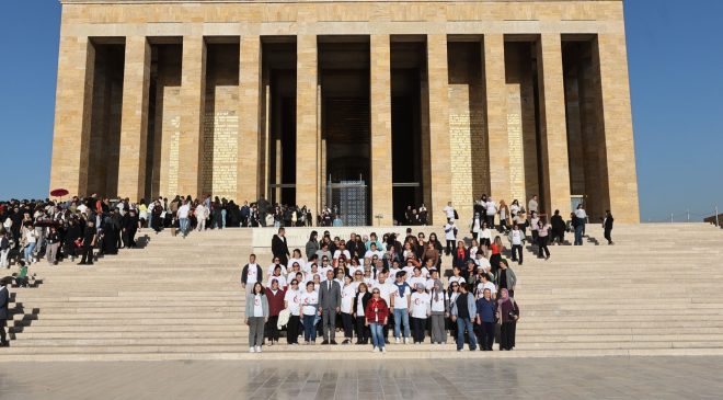 Cumhuriyet’in 102. Yılında Muğla’dan 102 Kadın Anıtkabir’de