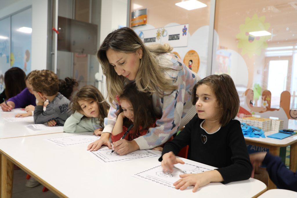 Muglada minik kalpler haklarini ogrendi 7