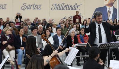 Prof. Dr. Türkan Saylan Konser ve Söyleşiyle Anıldı