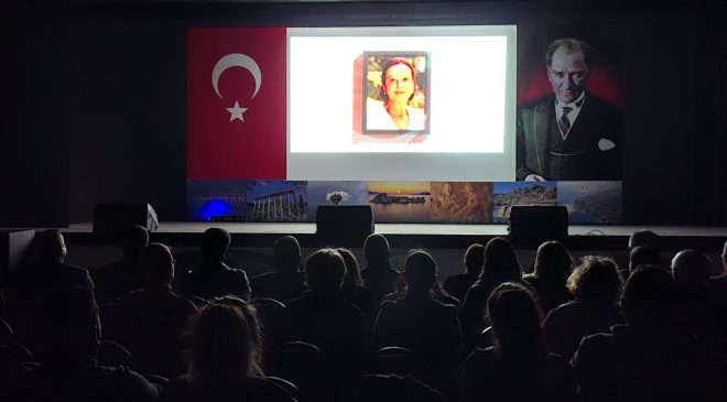 ‘VALİ HANIM’ (Lale Aytaman)BELGESELİ MİLAS’TA İZLEYİCİSİYLE BULUŞTU  