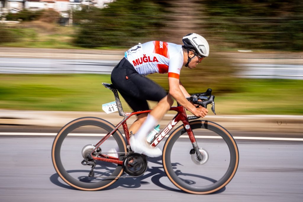 Mugla buyuksehir belediyesi continental bisiklet takimi sezona hizli girdi 1