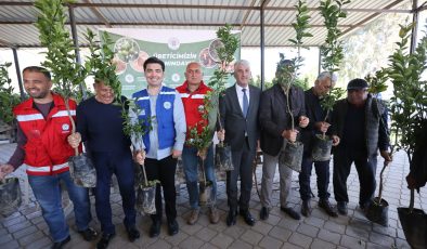 Muğla köyceğiz’de zirai dondan zarar gören üreticilere 500 fidan desteği