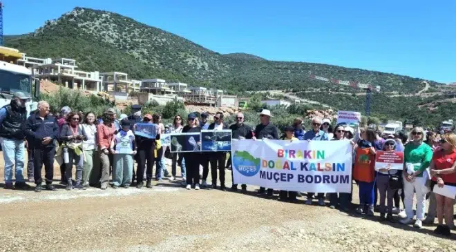 Bodrum kıyı talanı protestosu: Yüzlerce kişi yürüdü