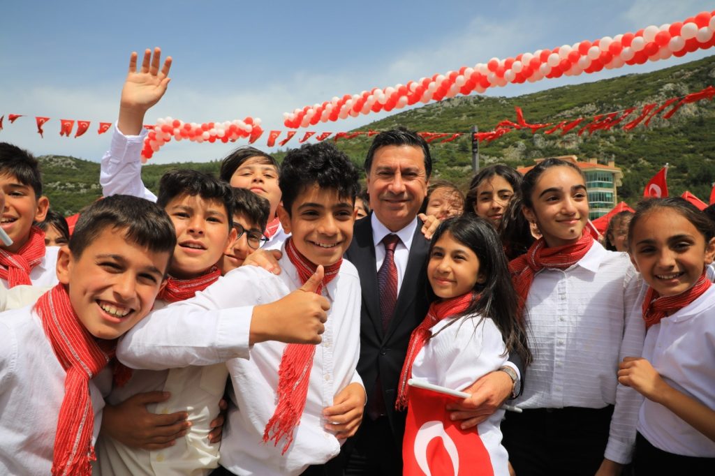 Cocuklarin bayrami muglada senlige donusecek 9