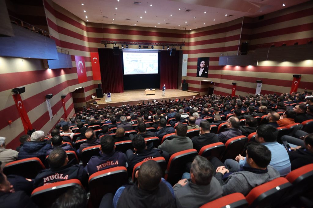 Muglada soforlere zorunlu egitim 2