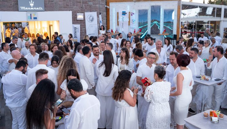 Bodrum sağlık vakfı 6. Beyaz gece etkinliğinde dayanışma ve sanat bir araya geldi