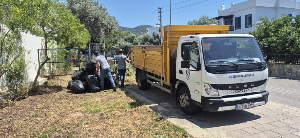 Bodrumda ot temizligi calismalari tum hiziyla devam ediyor 12
