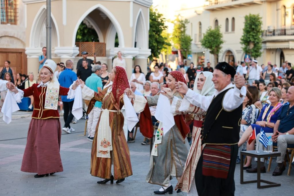 Egenin iki yakasi kosta bulustu 8