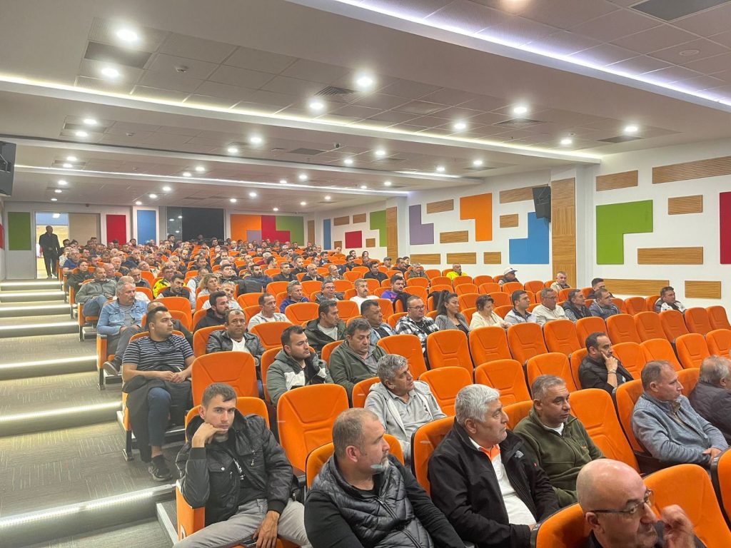 Muglada 2 bin 750 sofore mesleki gelisim egitimi verildi 4
