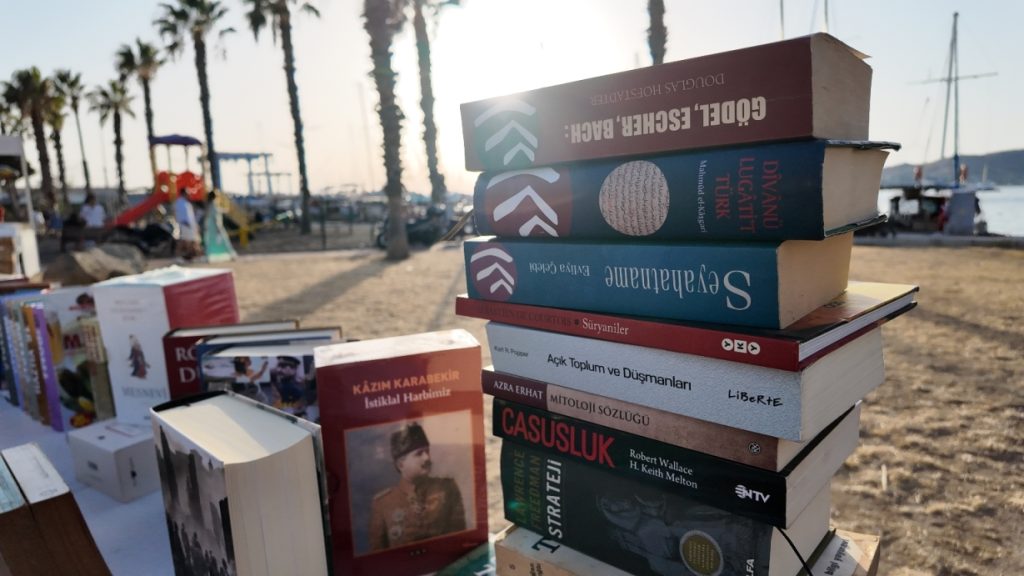Yalikavak kitap gunleri basladi 6