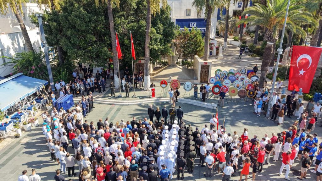 Bodrumda 30 agustos zafer bayrami coskuyla kutlandi 14