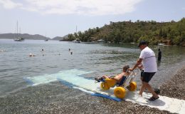 Muğla Sahillerinde Engelsiz Yaz23 Plaj Engelli Bireylerin Hizmetinde