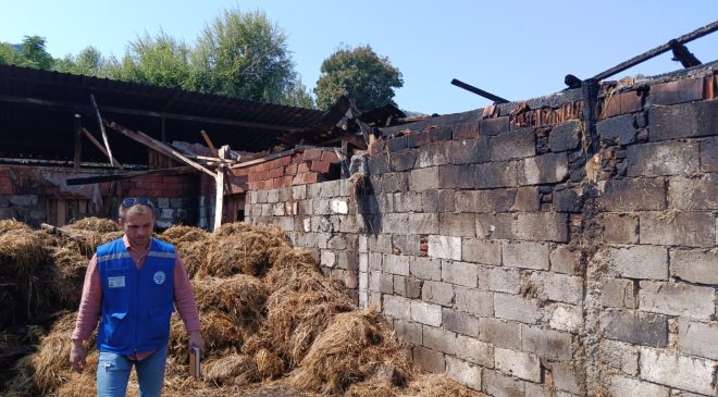 Yangında 500 Balya Kül Oldu,Büyükşehir Üreticinin Yardımına Koştu