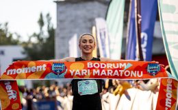 9. Uluslararası Bodrum Yarı Maratonu tamamlandı,Organizasyona 23 ülkeden 2 bin 500 sporcu katıldı.